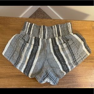 🏖 Billabong crepe shorts ☀️